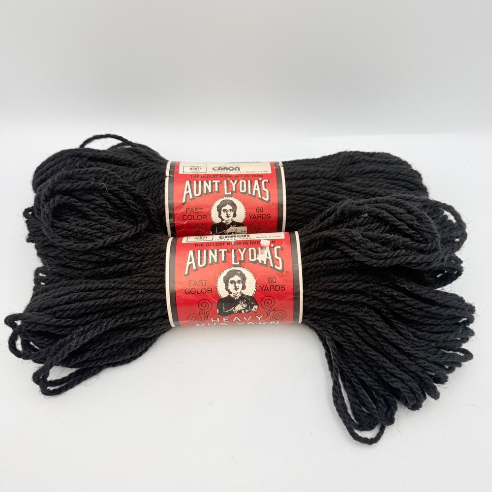 Aunt Lydia's Heavy Rug Yarn Black 0825 Fast Color 60 Yards Lot of 2 Vintage